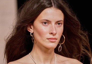 Descubre esta sencilla rutina facial que realmente devuelve la luminosidad a tu piel.